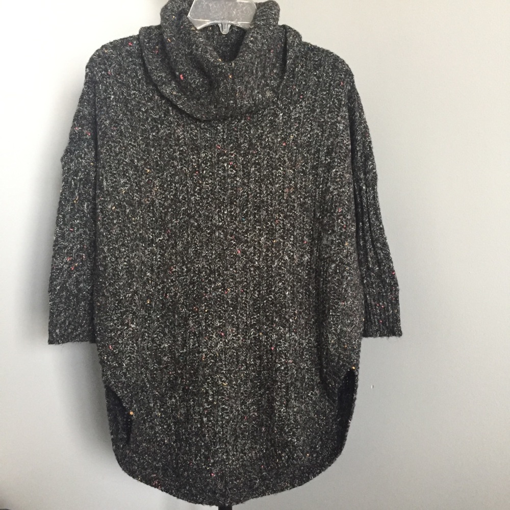 -•NEW•-Express Sweater